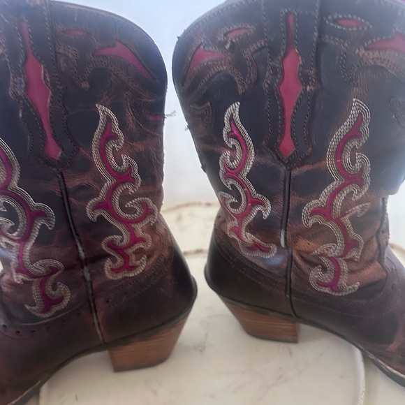 Ariat Snip Toe Boot Size 6 - Picture 3 of 6